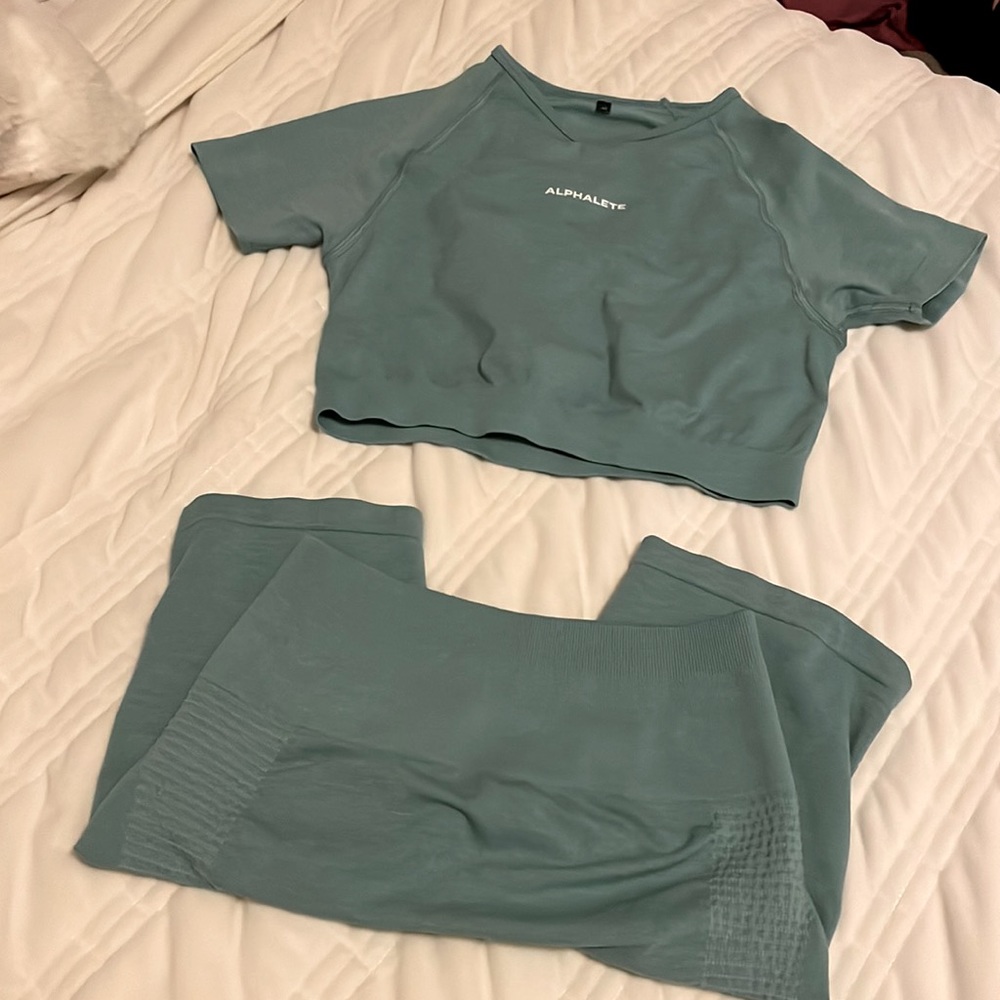 Alphalete Capri Sun Set✨